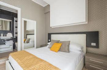 Hotel Happy Holiday 2*